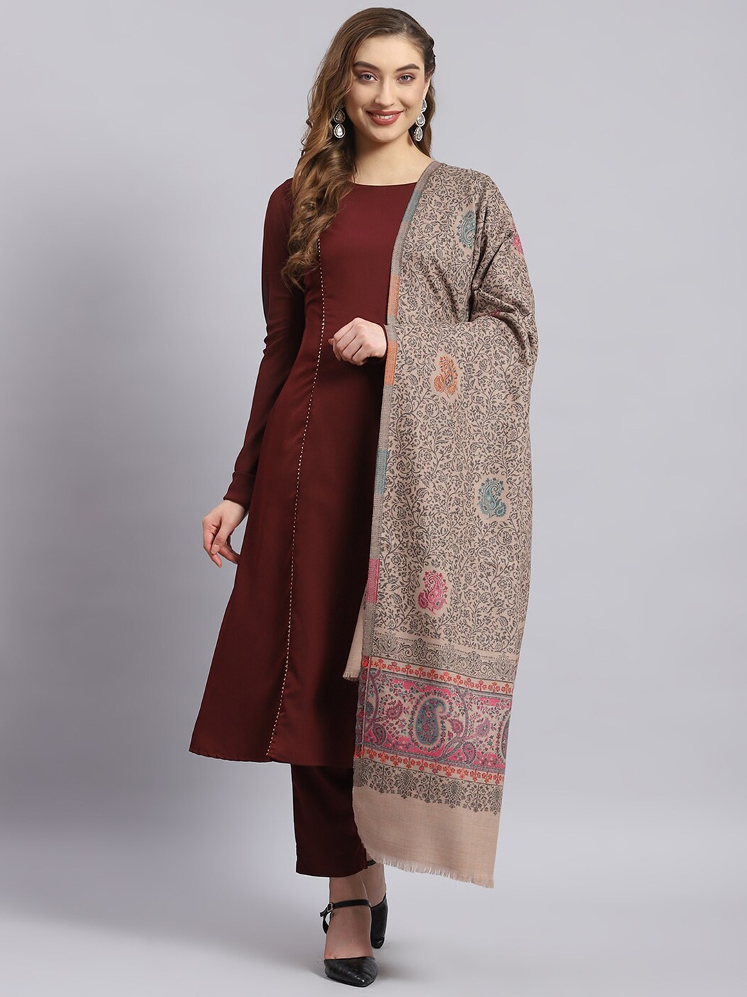 

Monte Carlo Woven Design Shawl, Pink