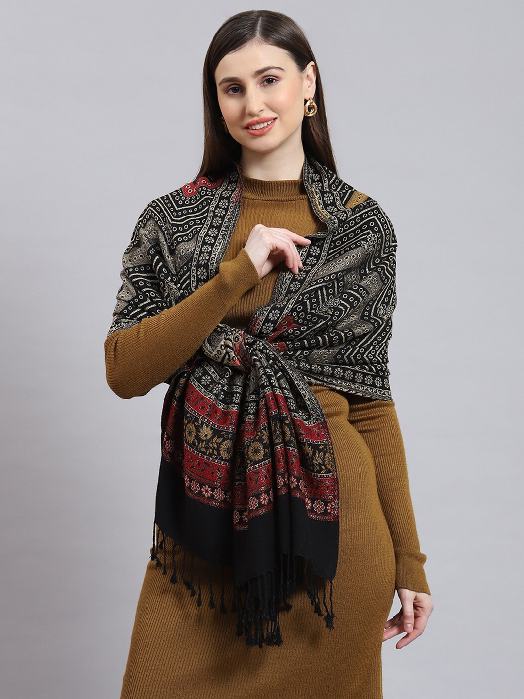 

Monte Carlo Ethnic Motif Woven Design Stole, Black