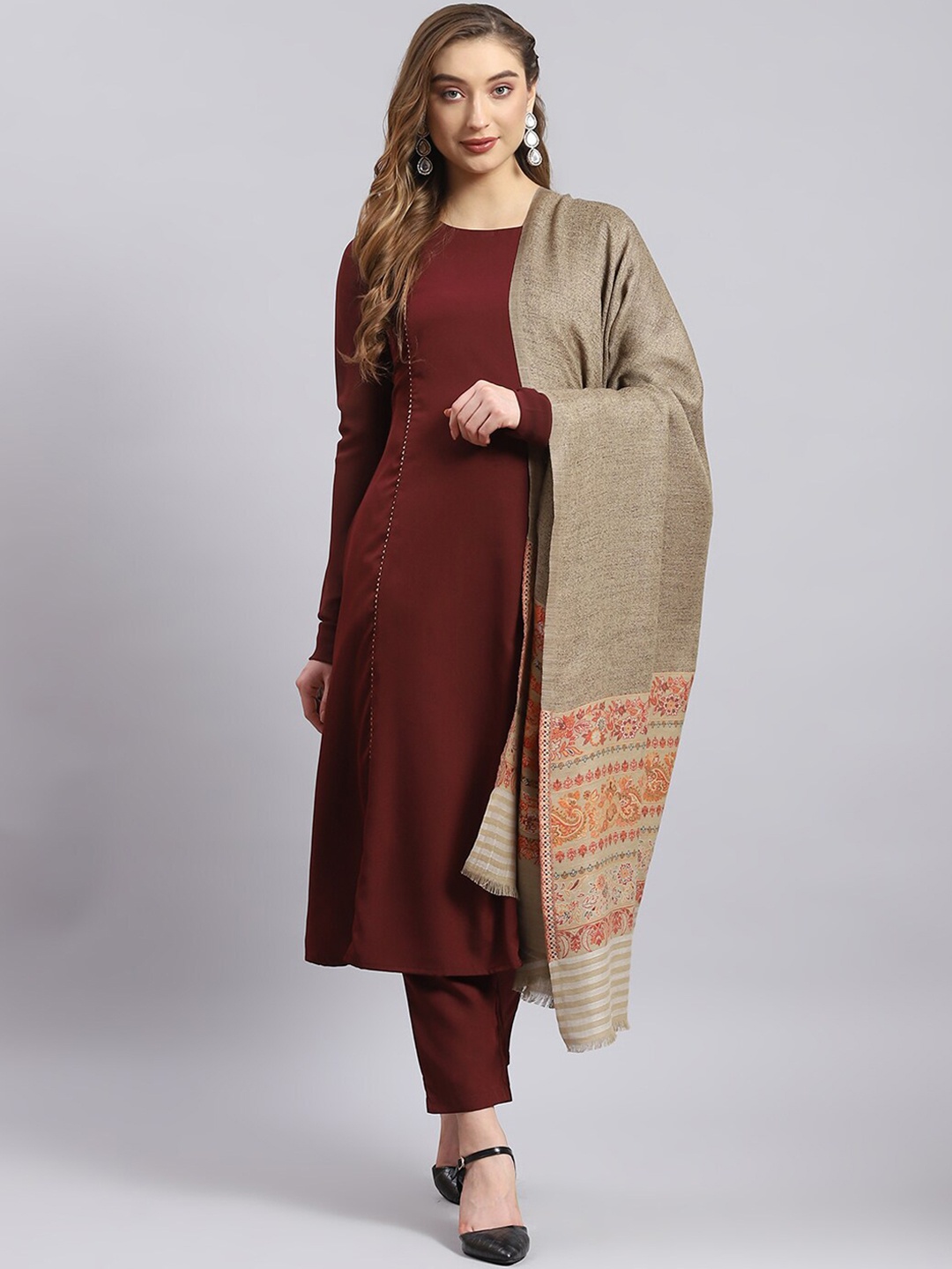

Monte Carlo Paisley Woven Design Shawl, Khaki
