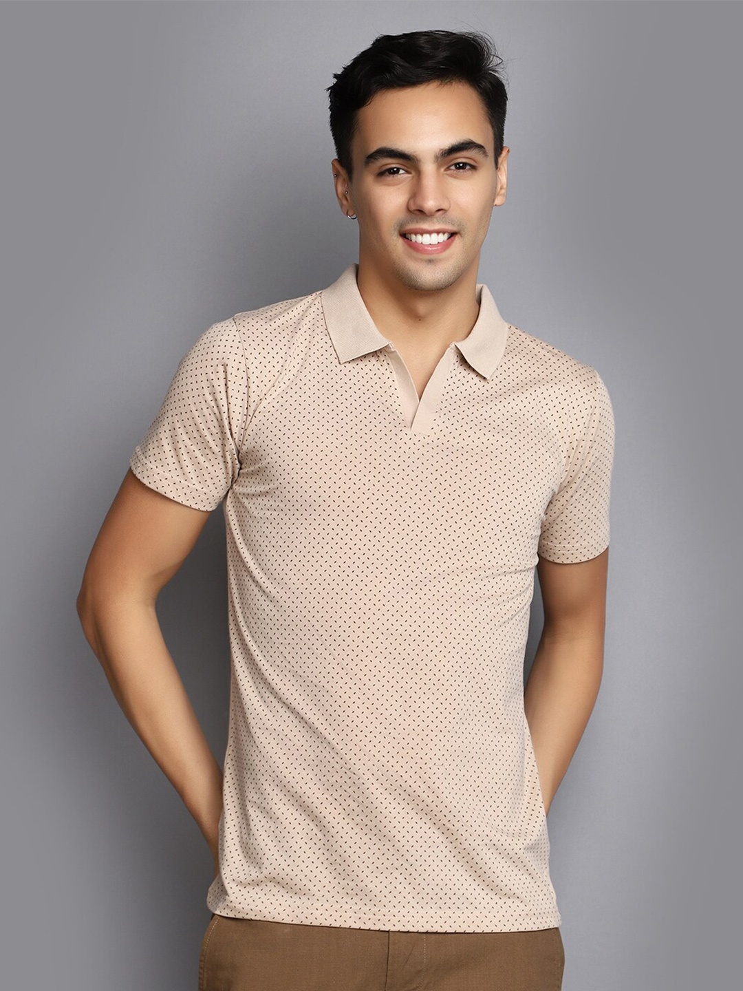 

V-Mart Geometric Printed Polo Collar Cotton T-shirt, Beige