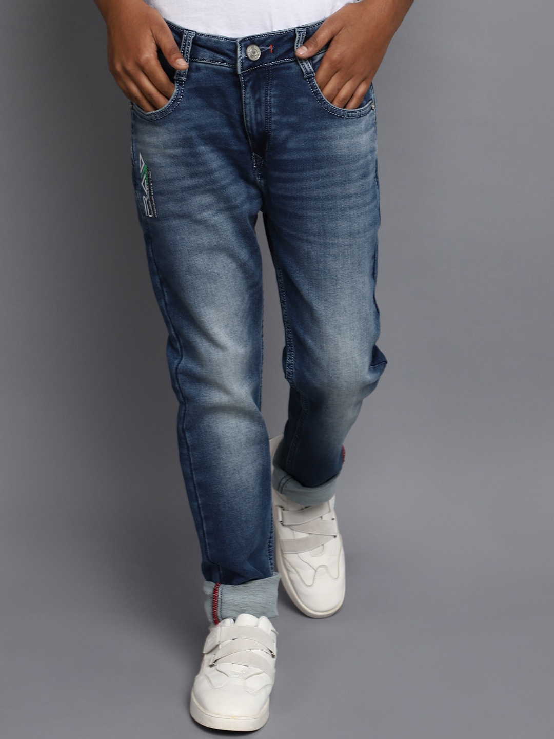 V-Mart Boys Clean Look Heavy Fade Jeans, Blue
