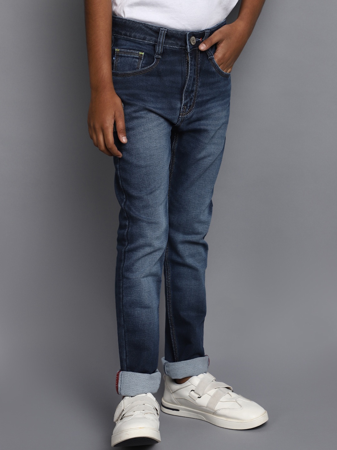 

V-Mart Boys Clean Look Light Fade Cotton Jeans, Blue