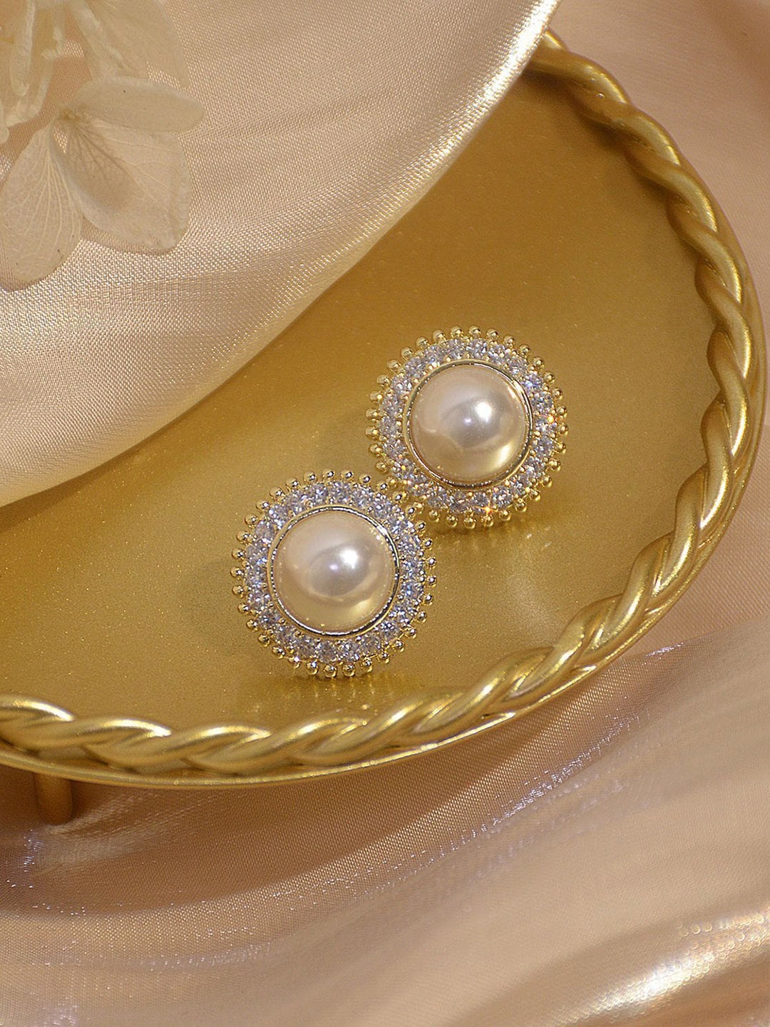 

Shining Diva Fashion White Contemporary Drop Earrings