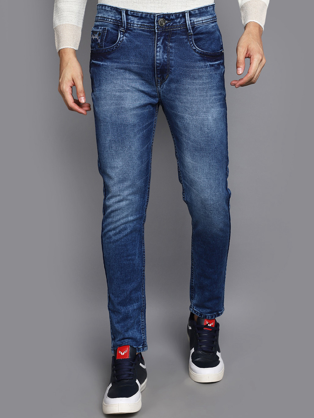 

V-Mart Men Clean Look Heavy Fade Jeans, Blue