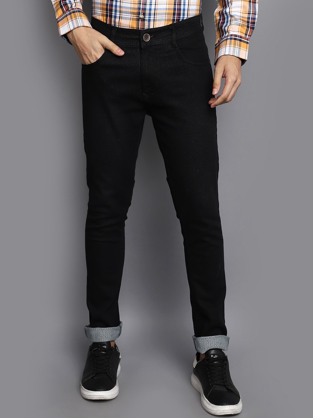 

V-Mart Men Mid Rise Clean Look Jeans, Black