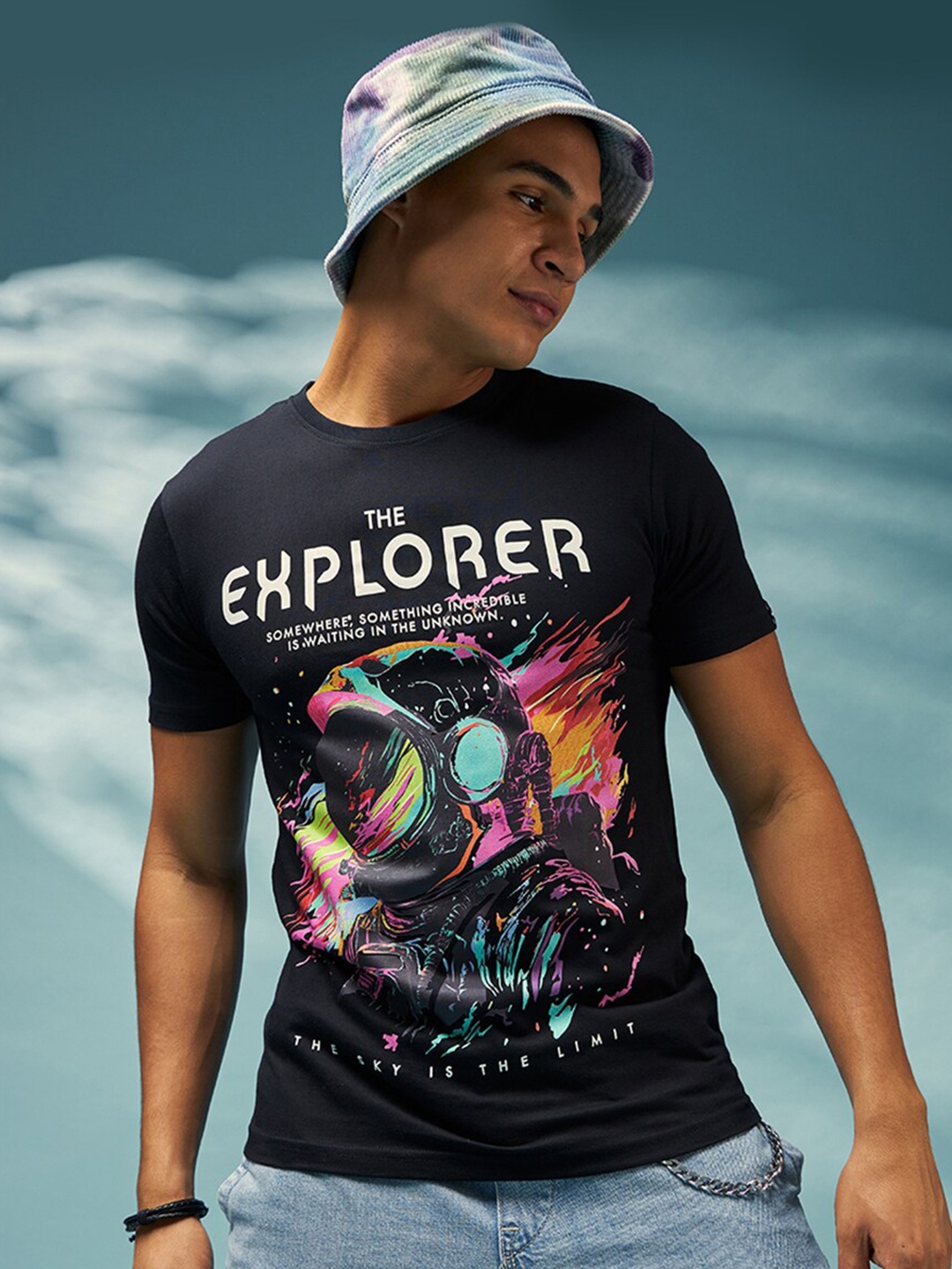 

Bewakoof Black Explorer Graphic Printed Cotton T-shirt