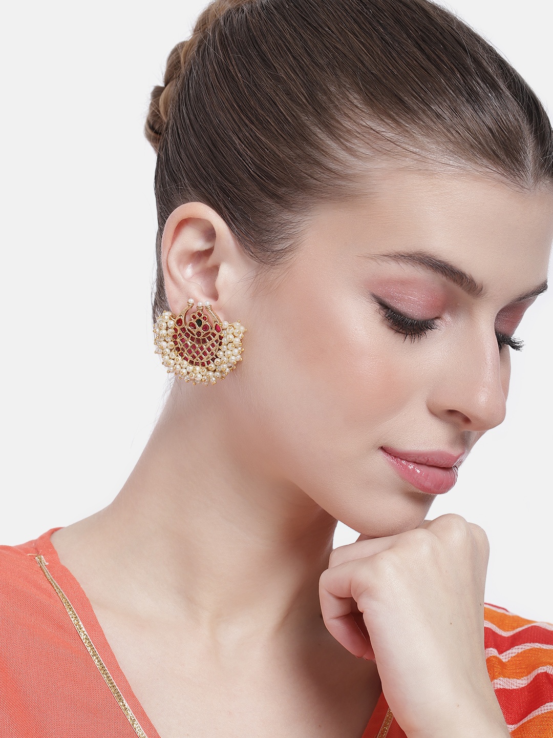 Peora Women Gold-Plated Beaded Contemporary Studs Earrings, Off white