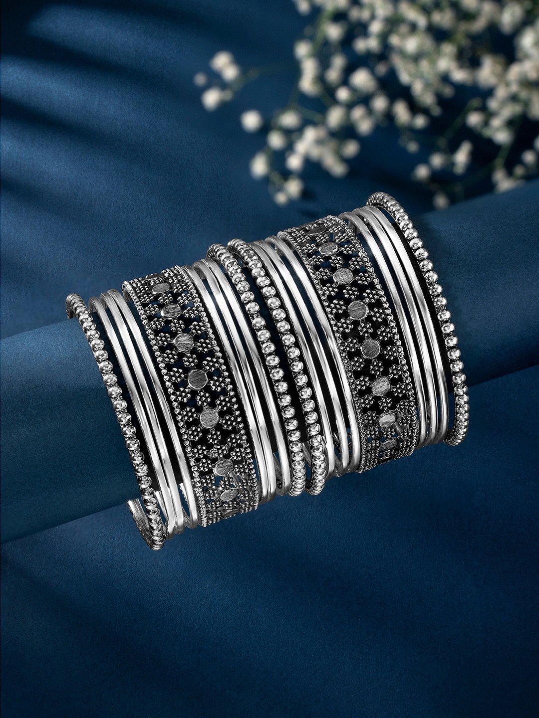 

Peora 16-Piece Silver-Plated Metal Bangles