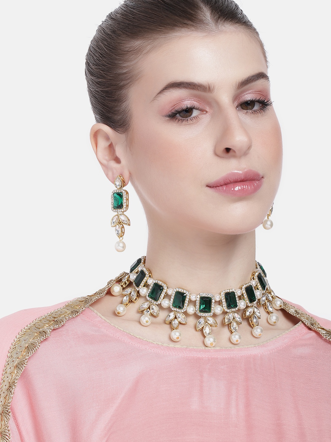 

Peora Gold-Plated Kundan-Studded & Beaded Jewellery Set, Green