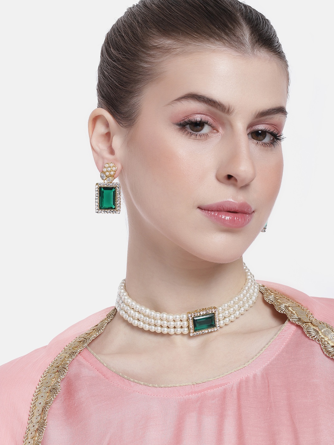

Peora Gold-Plated Kundan-Studded & Beaded Jewellery Set, Green