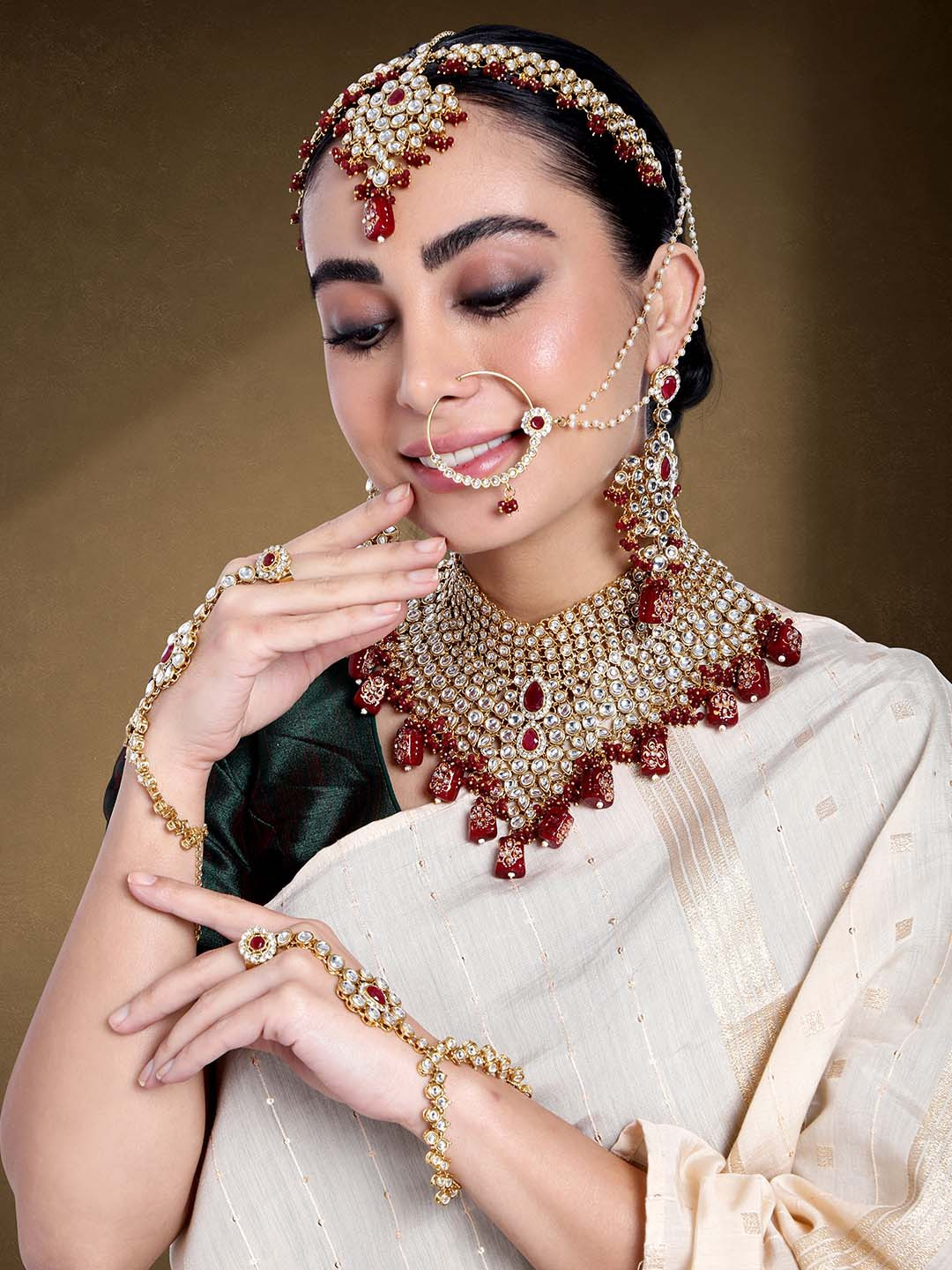 

Peora Gold-Plated Kundan-Studded Bridal Jewellery Set, Maroon