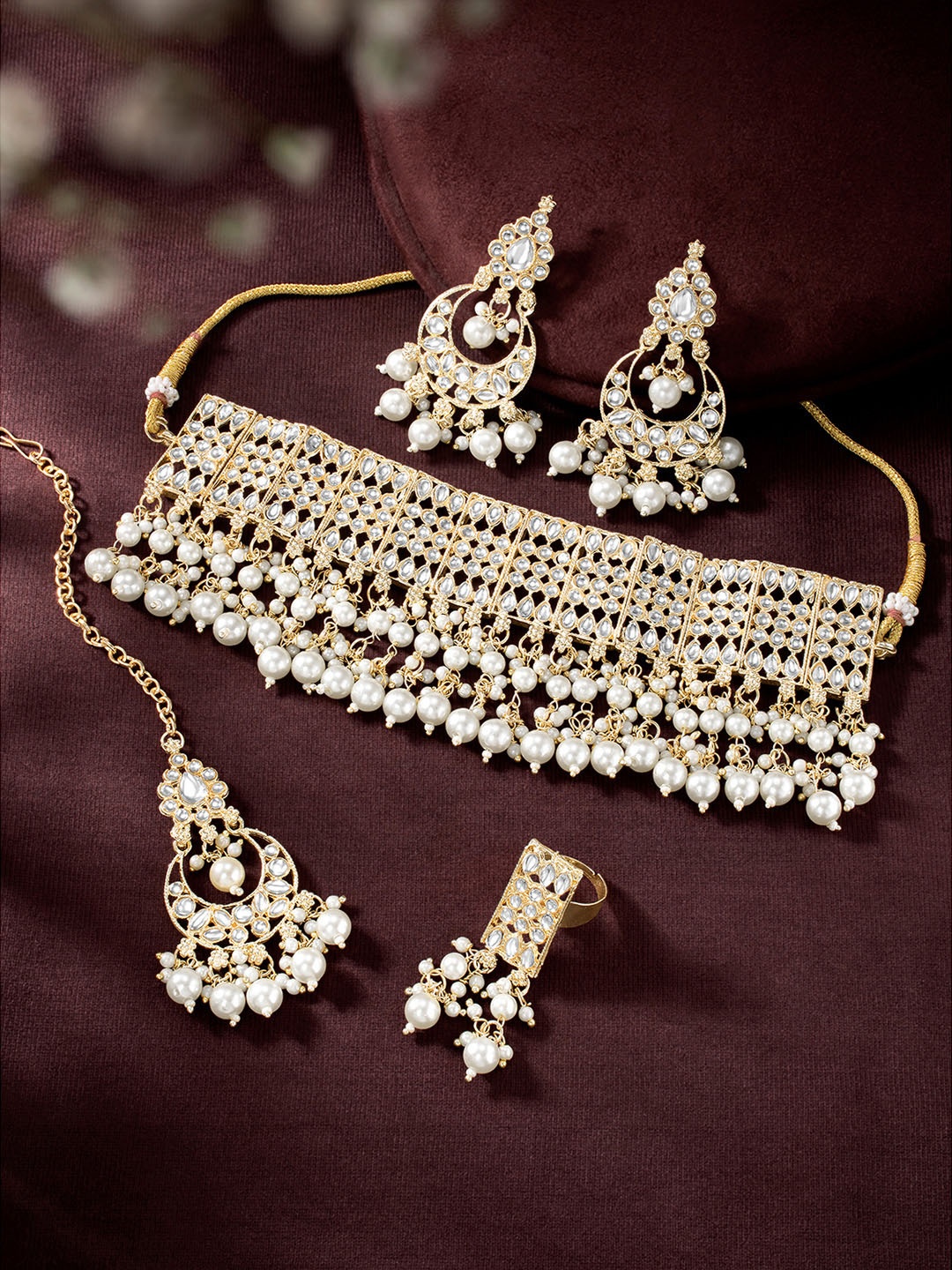 

Peora Women Gold-Plated Kundan-Studded Jewellery Set, White