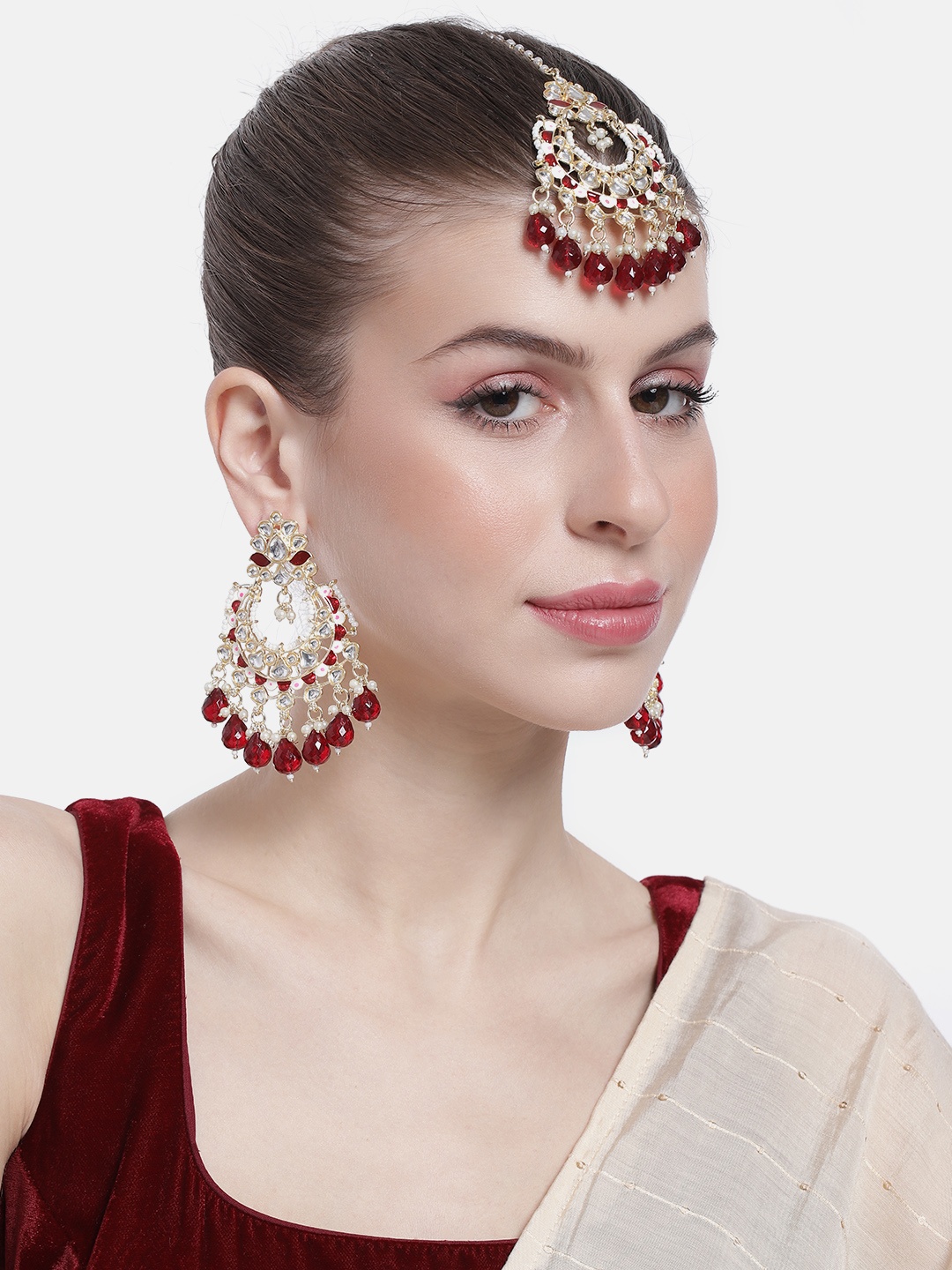 

Peora Women Gold-Plated Kundan Studded Dangle Earrings & Maangtikka Set, Maroon