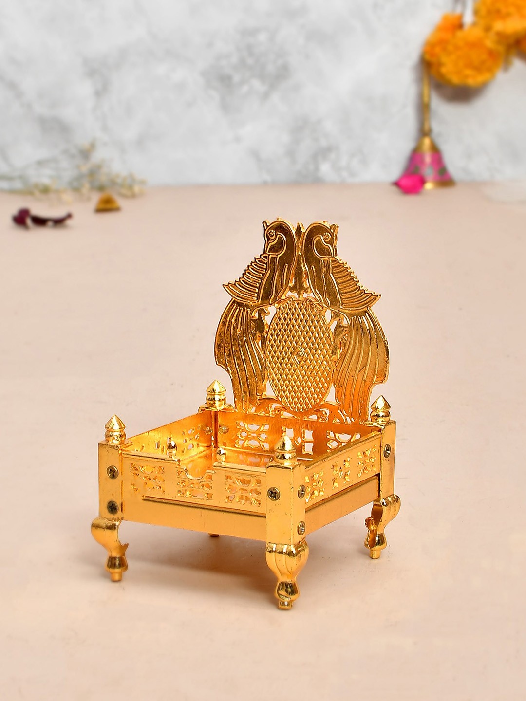 

COOPTIC Gold Toned Peacock Shaped Metal Lord Jhulas
