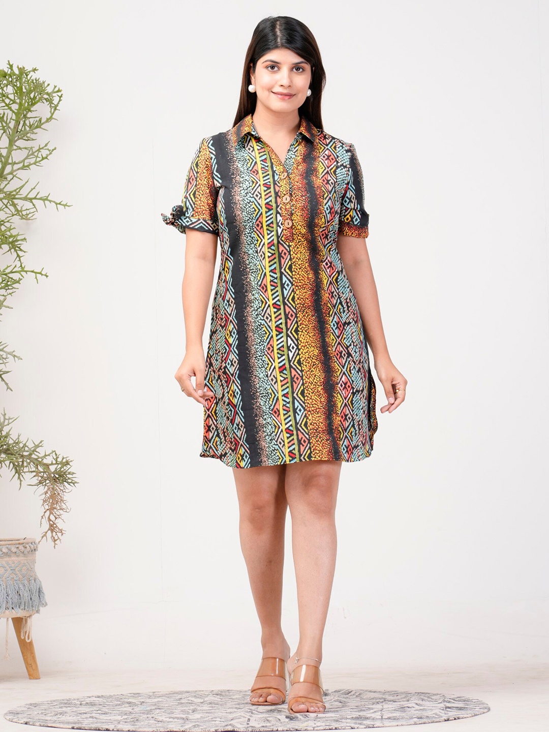 

Riara Abstract Printed A-Line Dress, Black