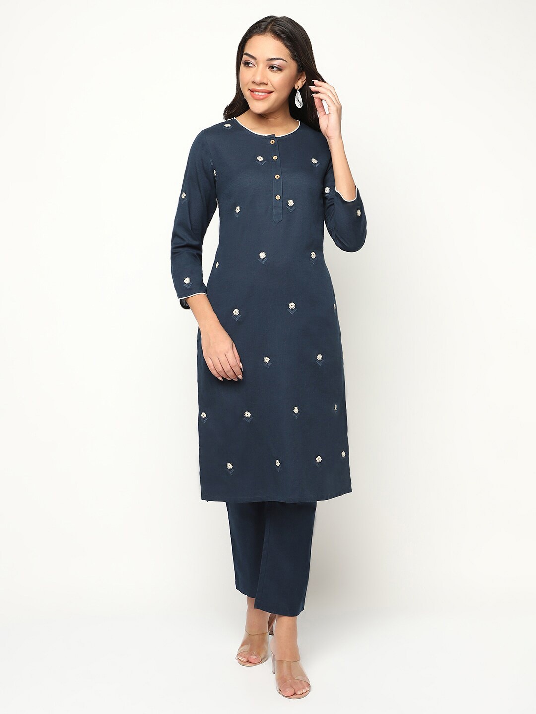 

BARARA ETHNIC Floral Embroidered Pure Cotton Straight Kurta Set, Navy blue