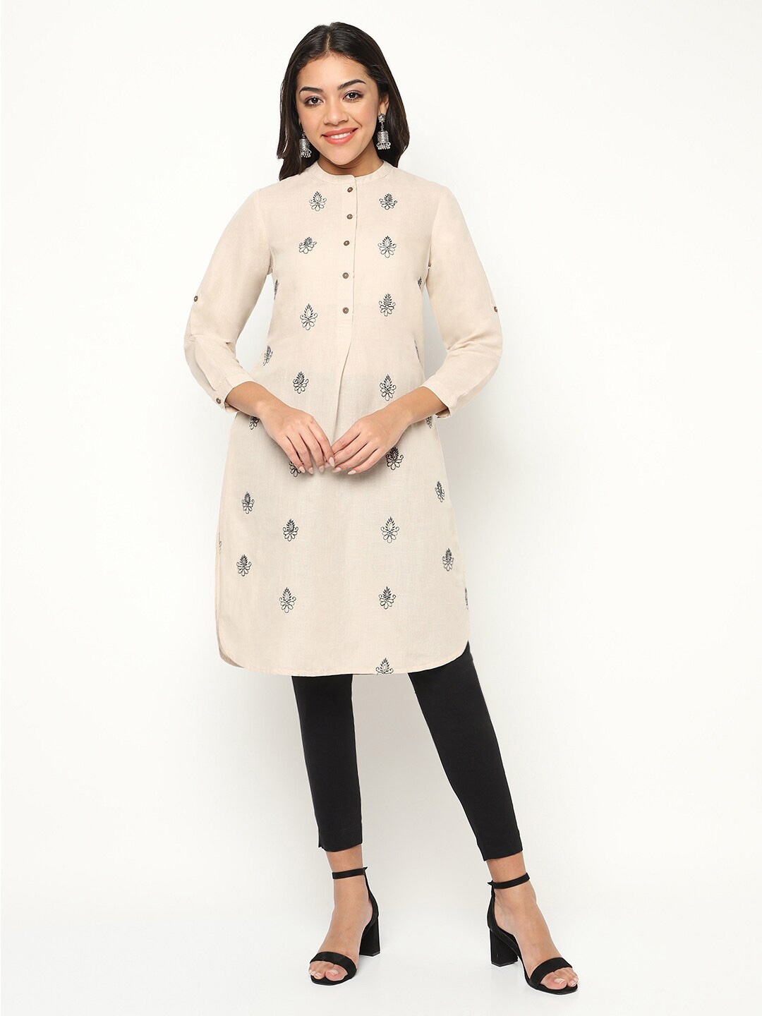 

BARARA ETHNIC Floral Embroidered Mandarin Collar Pure Cotton Straight Kurta, Beige