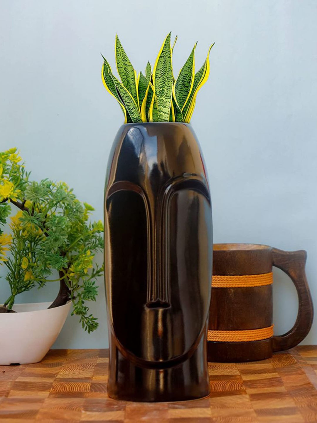 

Gathari Black Planter Pot Cylinrd Ceramic Flower Vase