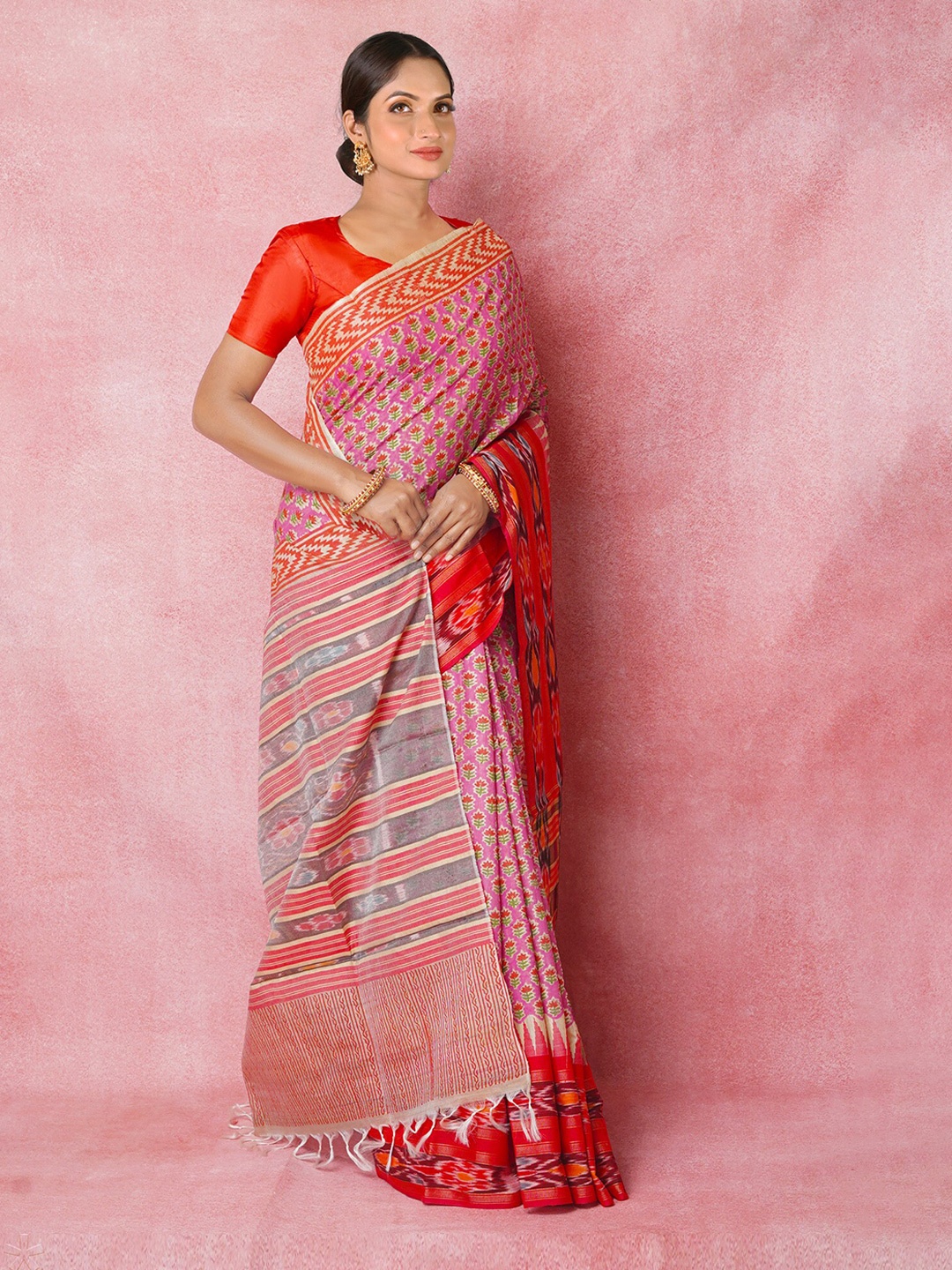 

Unnati Silks Ethnic Motifs Printed Pure Silk Handloom Tussar Saree, Pink