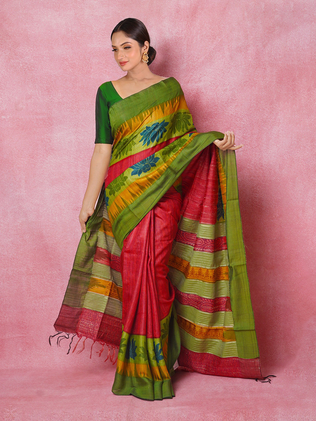 

Unnati Silks Floral Printed Handloom Pure Silk Tussar Saree, Red