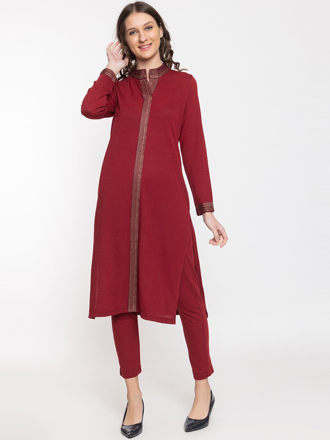 

KEIKO Regular Mandarin Collar Kurta With Trousers, Maroon