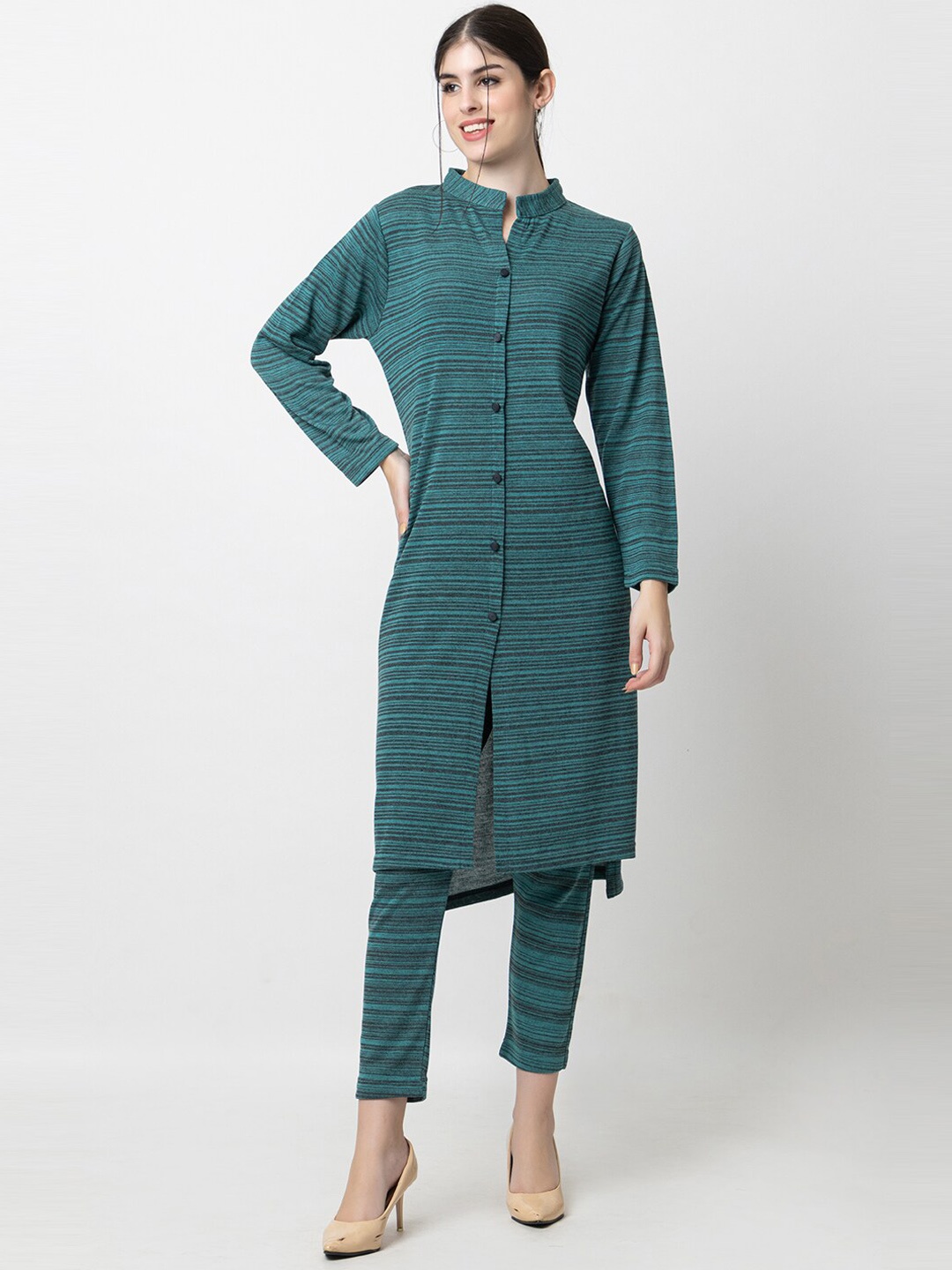 

KEIKO Self Design Acrylic Kurta With Trouser, Turquoise blue