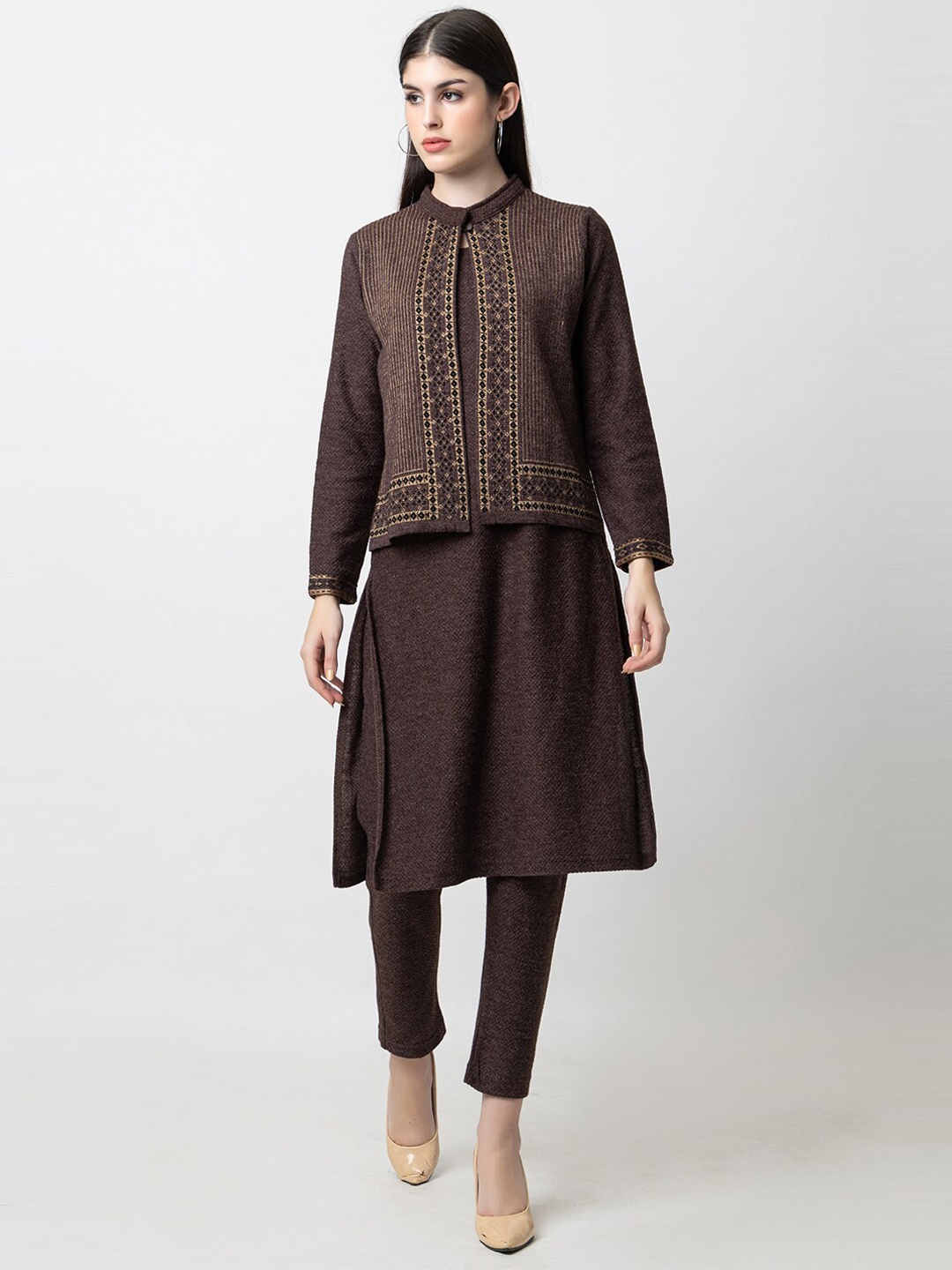 

KEIKO Floral Acrylic Regular Kurta With Trousers & Nehru jacket, Brown