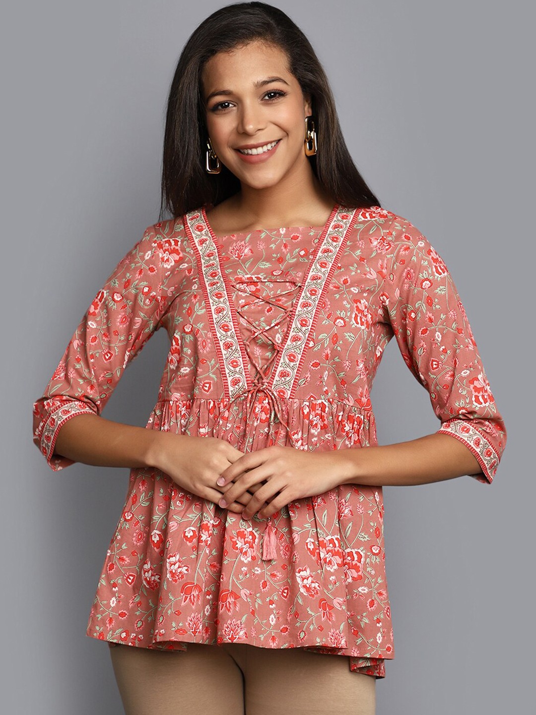 

V-Mart Floral Printed Square Neck Pure Cotton A-Line Kurti, Pink
