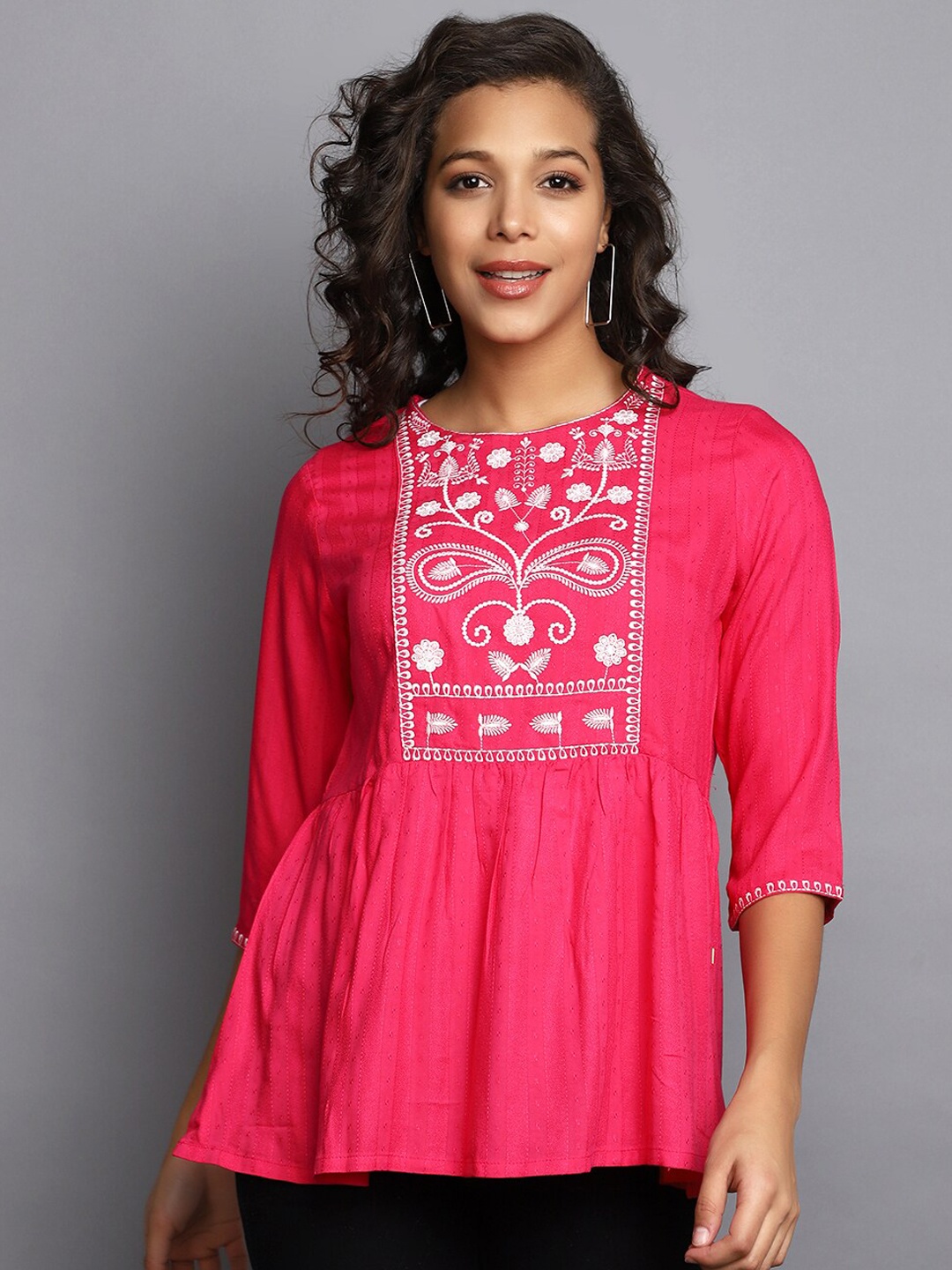 

V-Mart Ethnic Motifs Embroidered Thread Work A-Line Kurti, Pink
