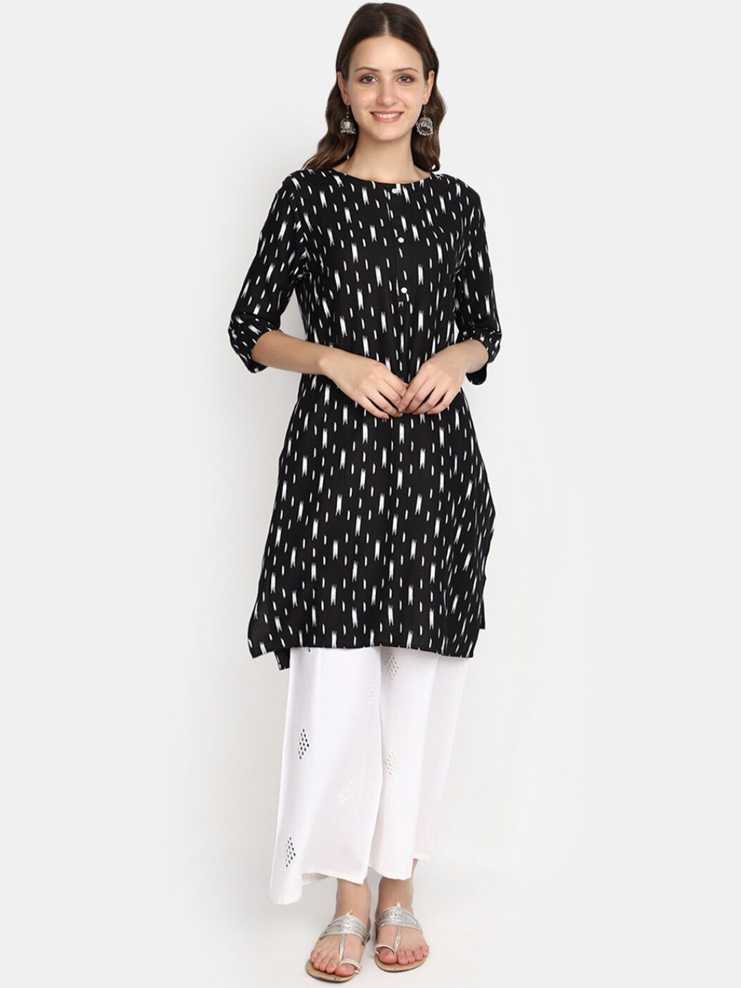 

V-Mart Abstract Printed Boat Neck Kurta, Black