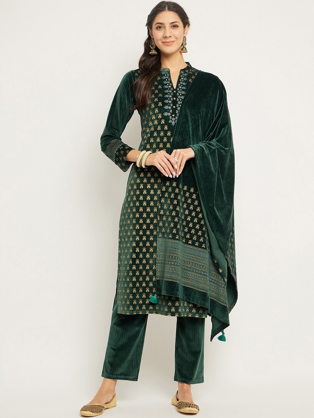 

Zigo Winter Wear Ethnic Motifs Printed Mandarin Collar Velvet Straight Kurta & Trouser With Dupatta, Teal