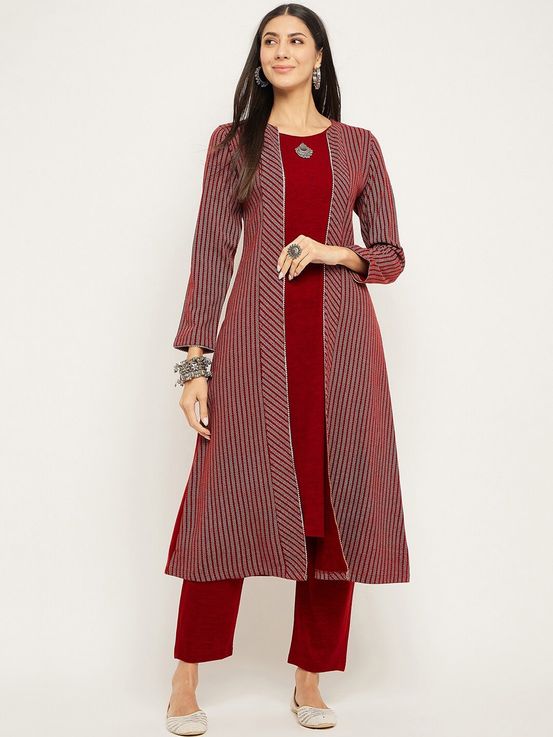 

Zigo Winter Wear Striped Regular Gotta Patti Acrylic Kurta with Palazzos, Maroon