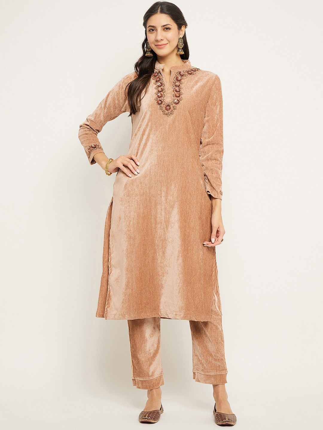 

Zigo Winter Wear Ethnic Motifs Yoke Design Beads and Stones Deatil Straight Velvet Kurta With Trousers, Beige