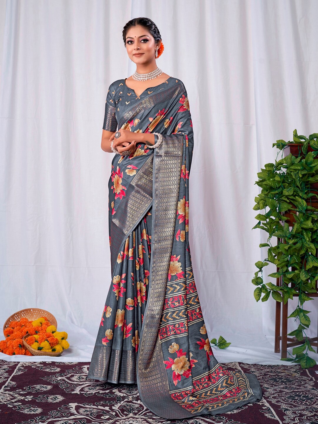 

Mitera Grey Floral Printed Zari Detailed Saree