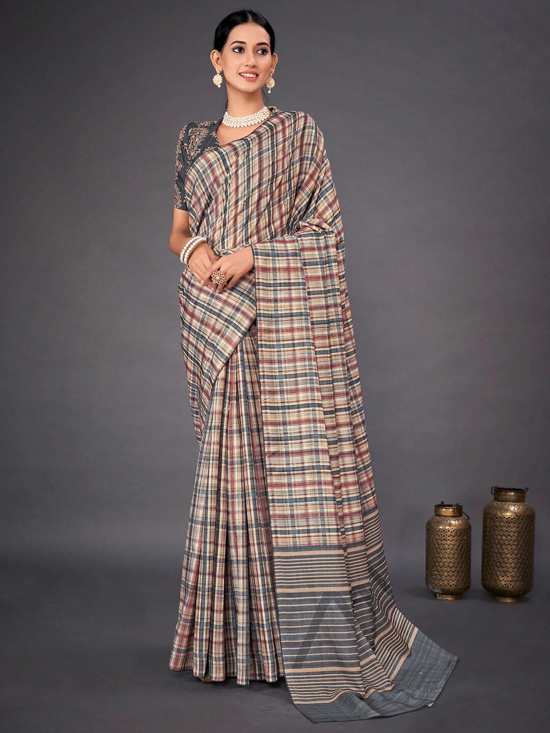 

Mitera Grey Checked Block Print Saree