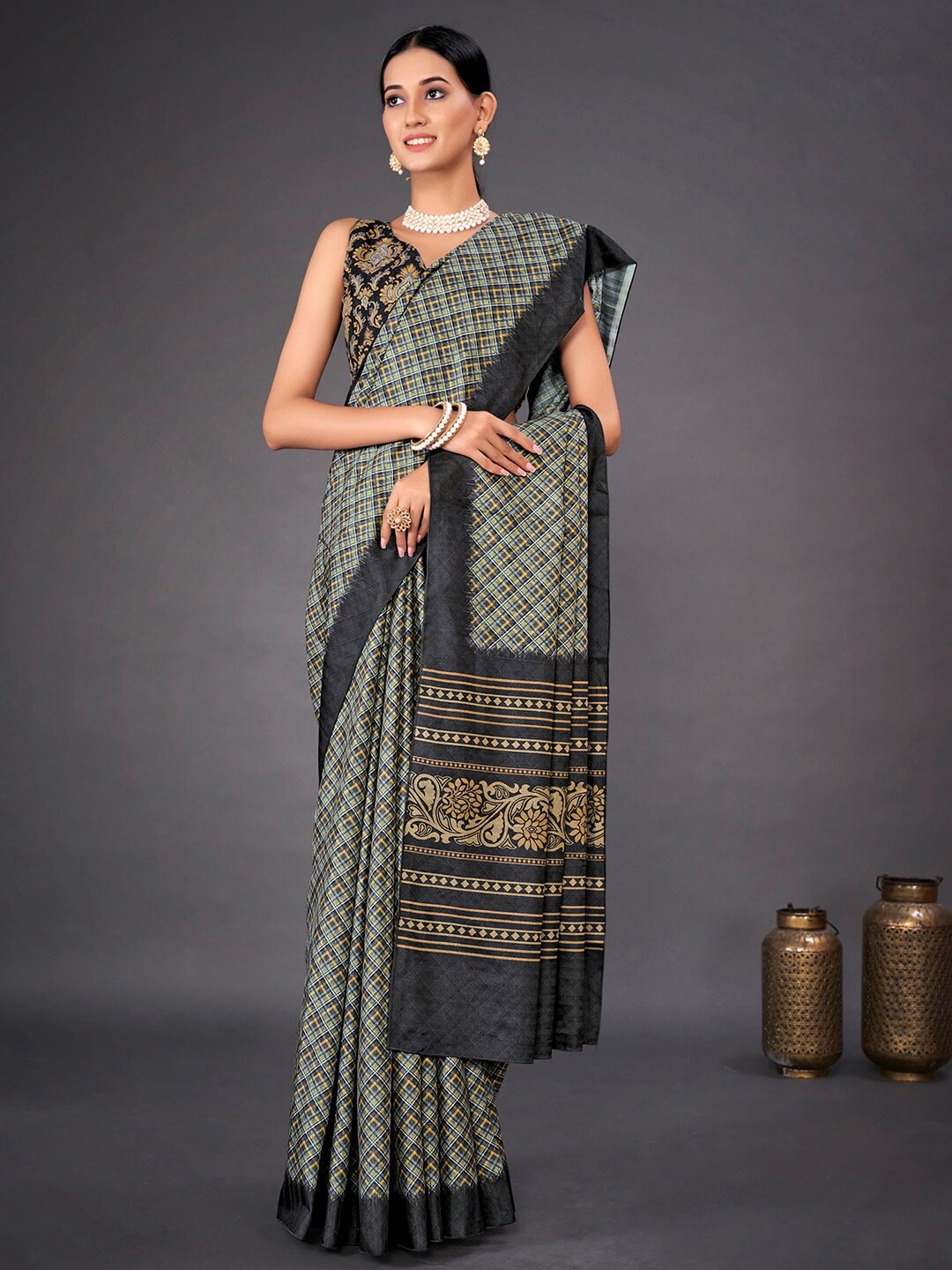 

Mitera Black Ethnic Motifs Block Printed Saree