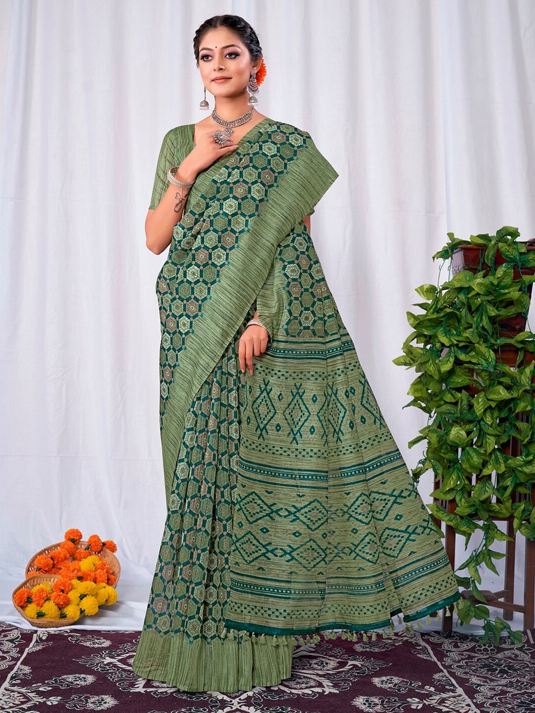 

KALINI Ethnic Motifs Printed Bagru Saree, Teal