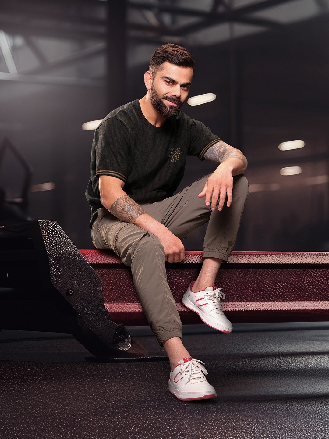 

WROGN Round Neck Self Design Slim Fit T-shirt, Black