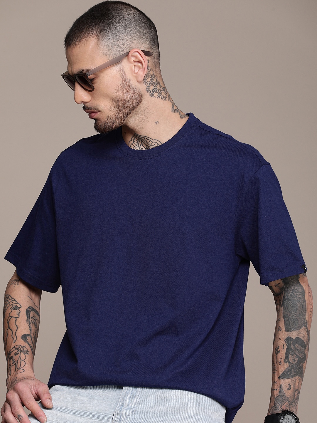 

WROGN Solid Drop-Shoulder Sleeves Oversized T-shirt, Navy blue