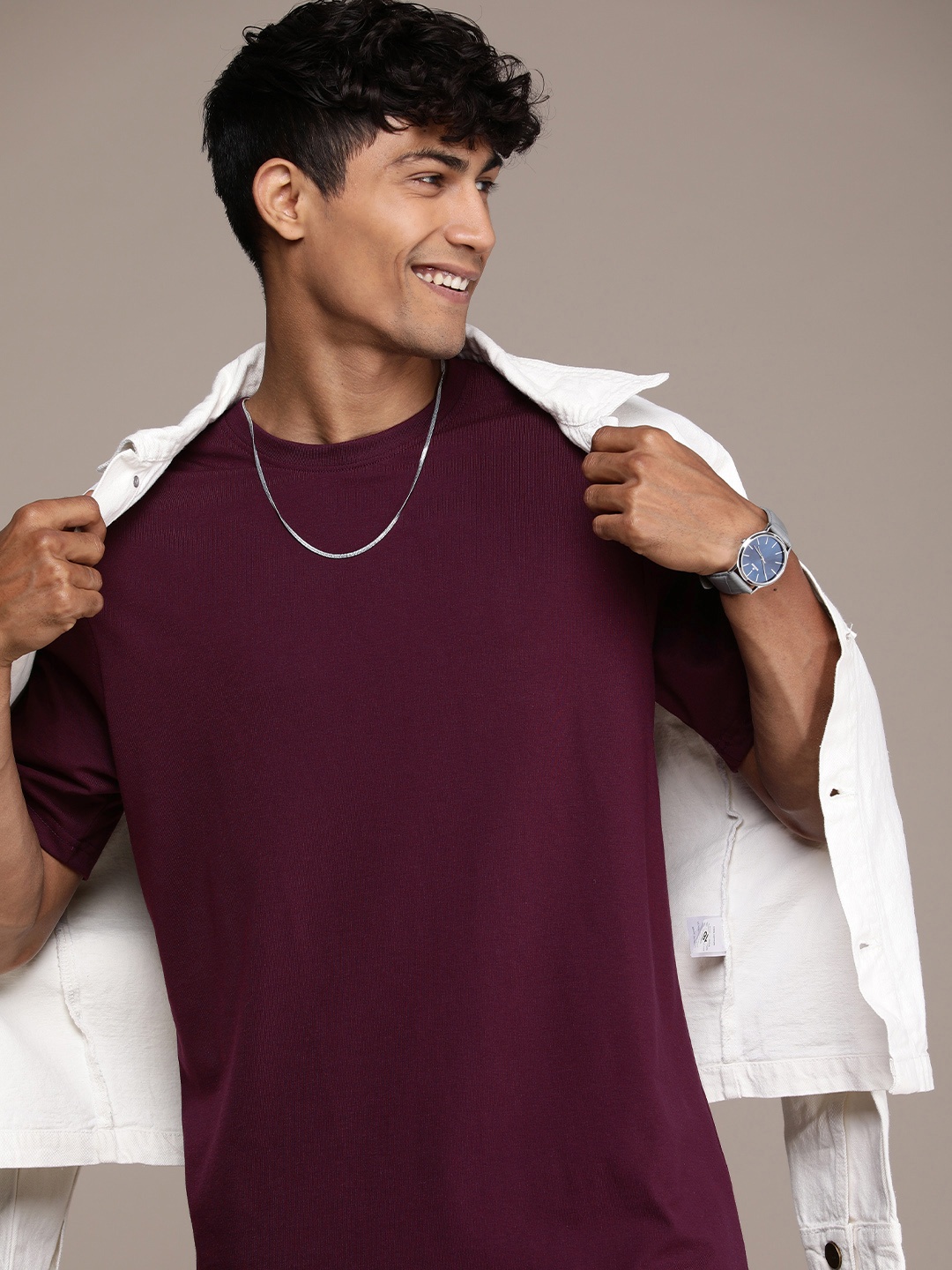 

WROGN Solid Round Neck Oversized T-shirt, Maroon