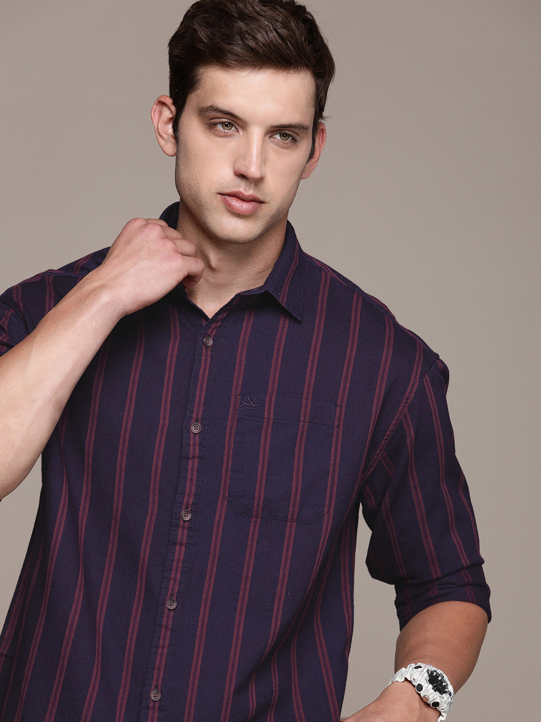 

WROGN Men Pure Cotton Striped Casual Shirt, Navy blue