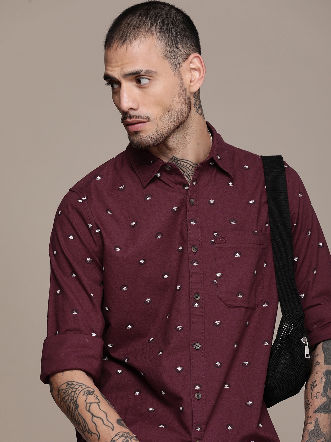 

WROGN Men Pure Cotton Printed Casual Shirt, Maroon