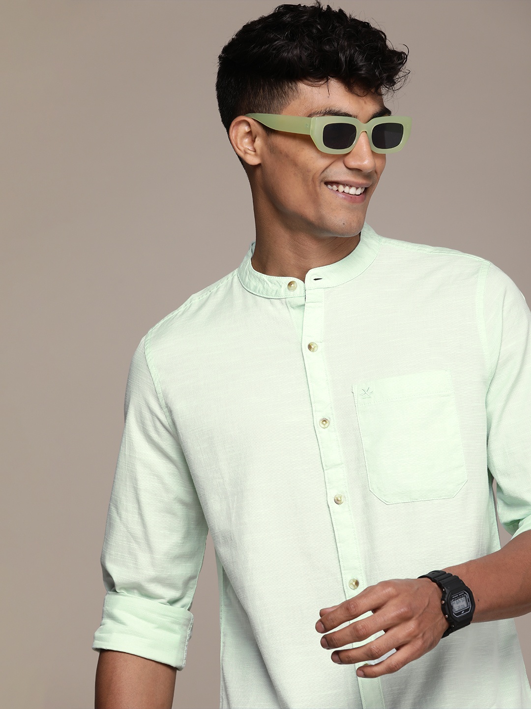 

WROGN Solid Slim Fit Pure Cotton Casual Shirt, Green