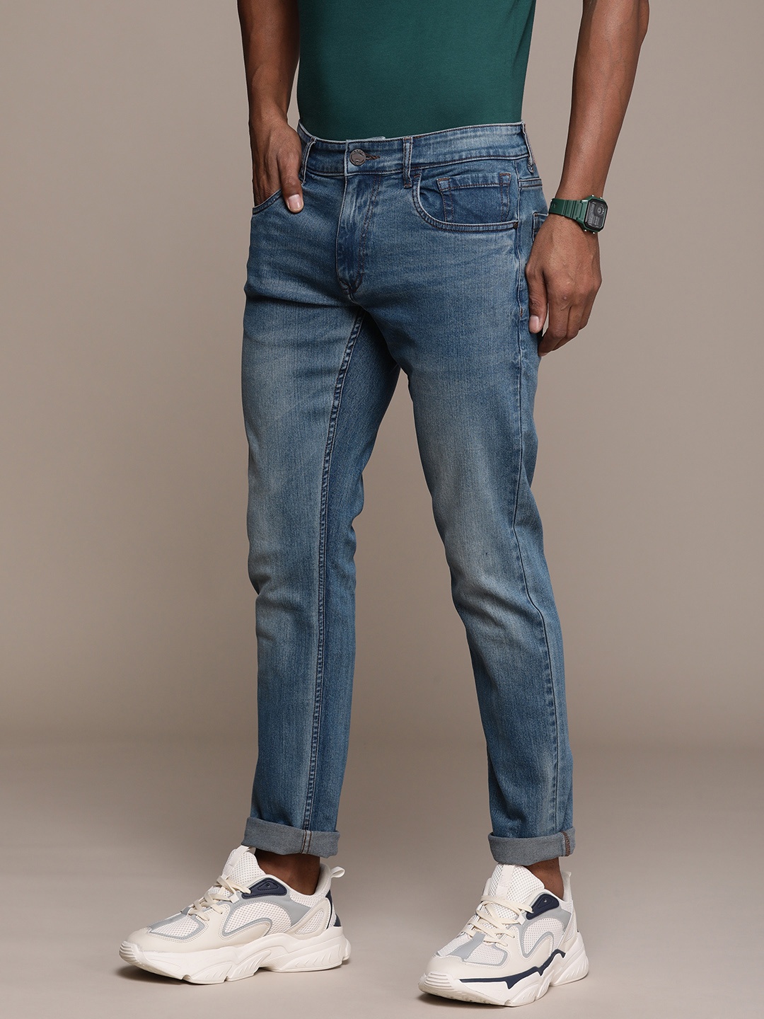 

WROGN Men Slim Fit Heavy Fade Stretchable Jeans, Blue