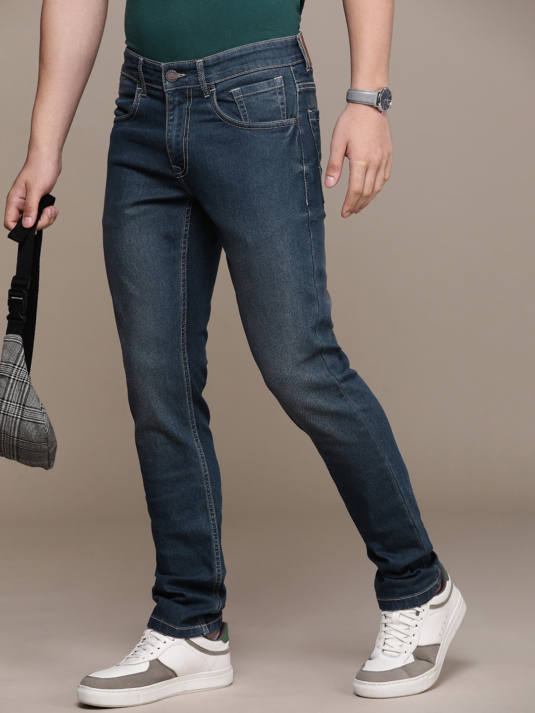 

WROGN Men Slim Fit Stretchable Jeans, Navy blue