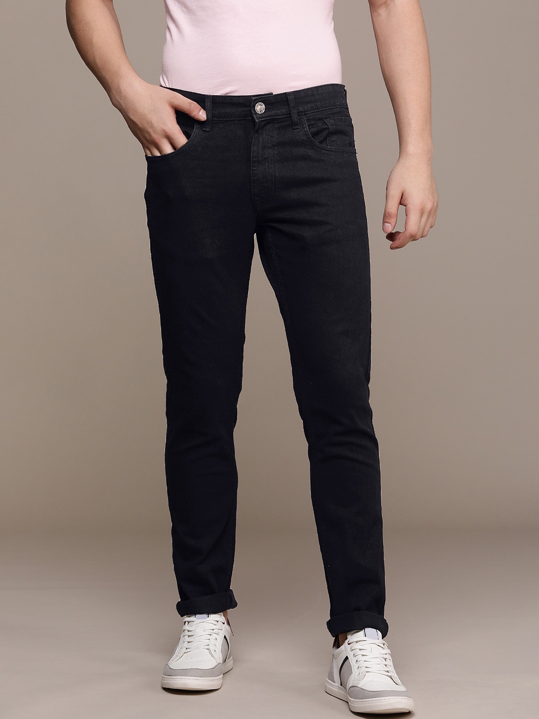 

WROGN Men Slim Fit Stretchable Jeans, Black