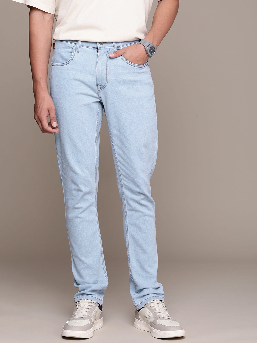 

WROGN Men Straight Fit Stretchable Jeans, Blue