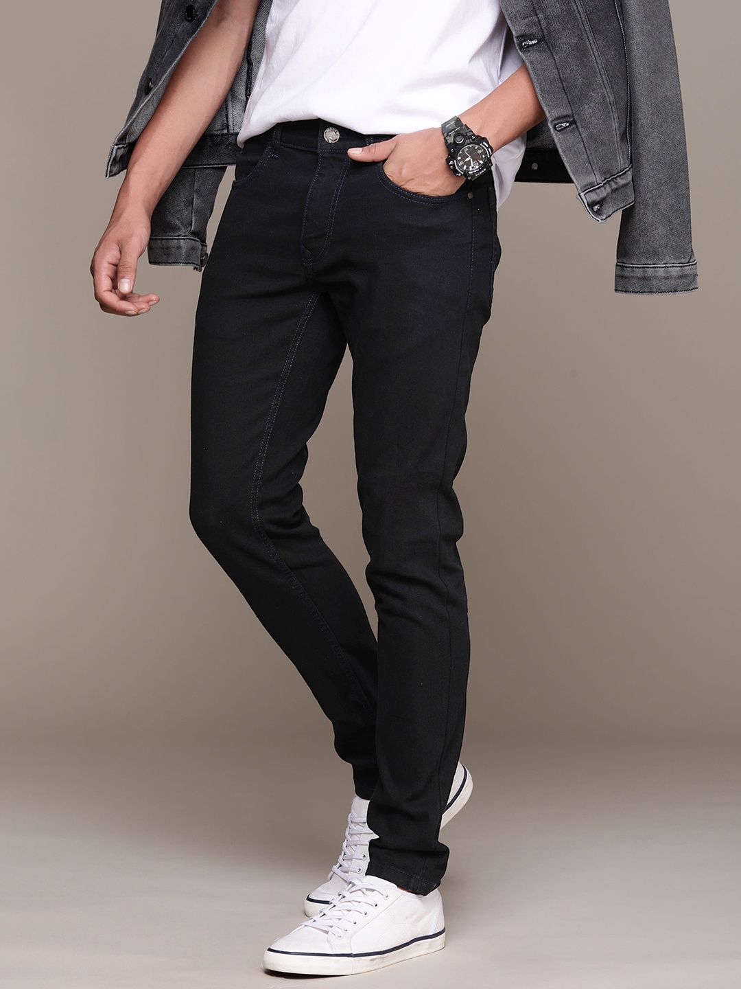 

WROGN Men Skinny Fit Stretchable Jeans, Navy blue