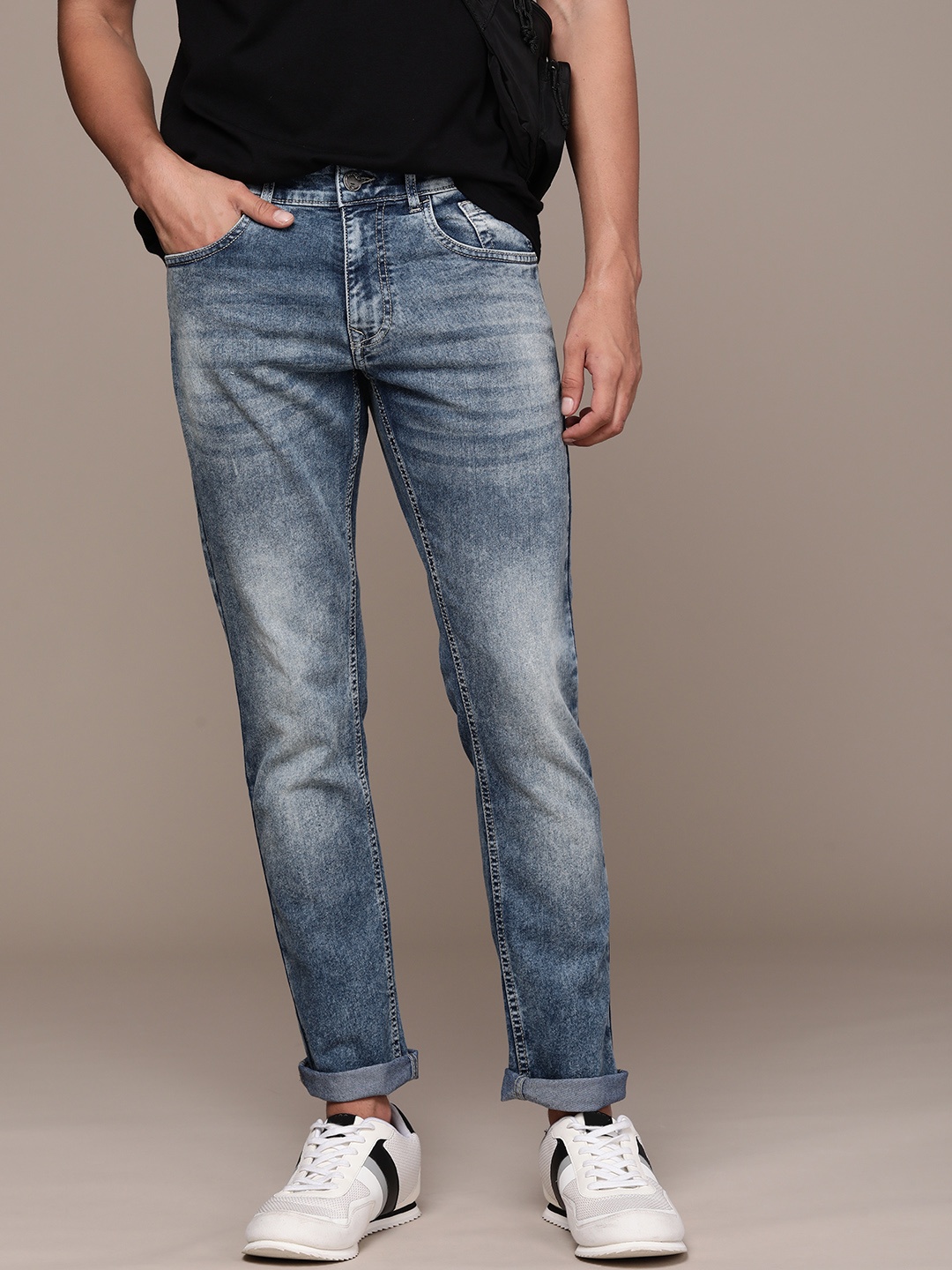 

WROGN Men Straight Fit Heavy Fade Stretchable Jeans, Blue