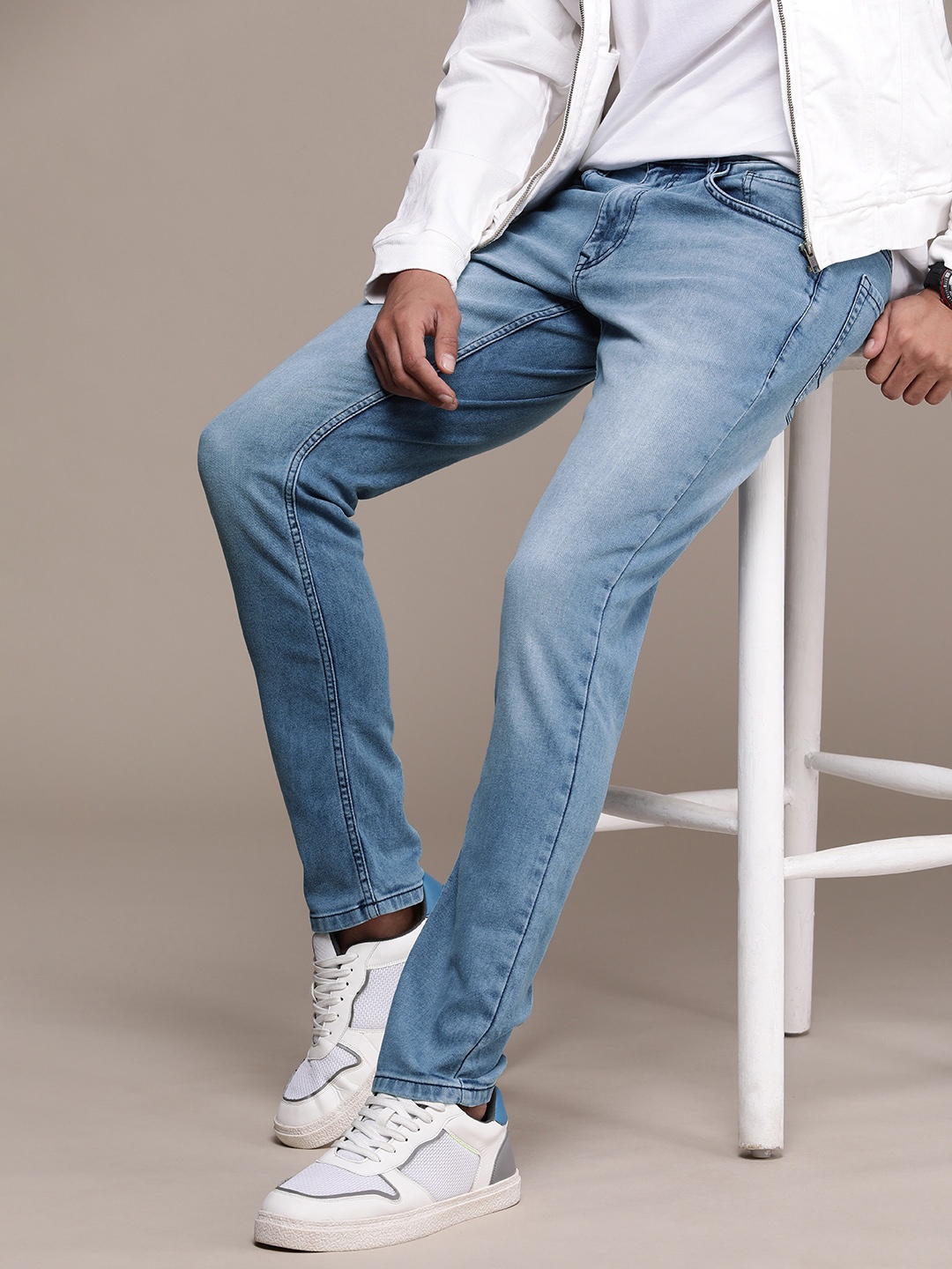 

WROGN Men Slim Fit Heavy Fade Stretchable Jeans, Blue